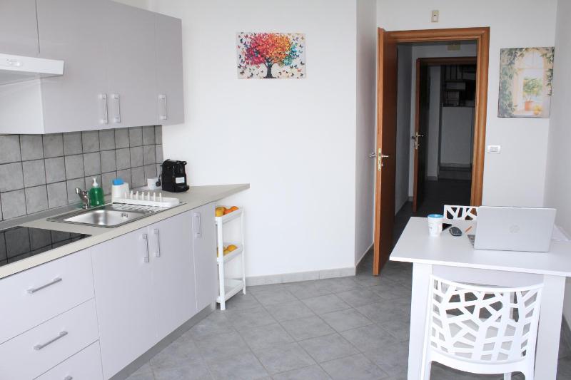 Apartment image 4