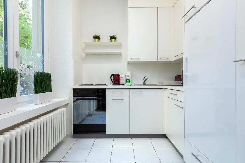 KAYA Zurich Apartment GOLD - Downtown Deluxe Sudio Apt - image 13
