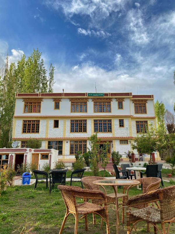 Hotel Galaxy Ladakh - image 1