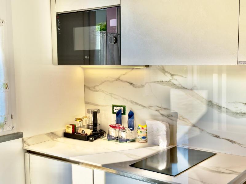 One-Bedroom Apartment with Terrace image 1