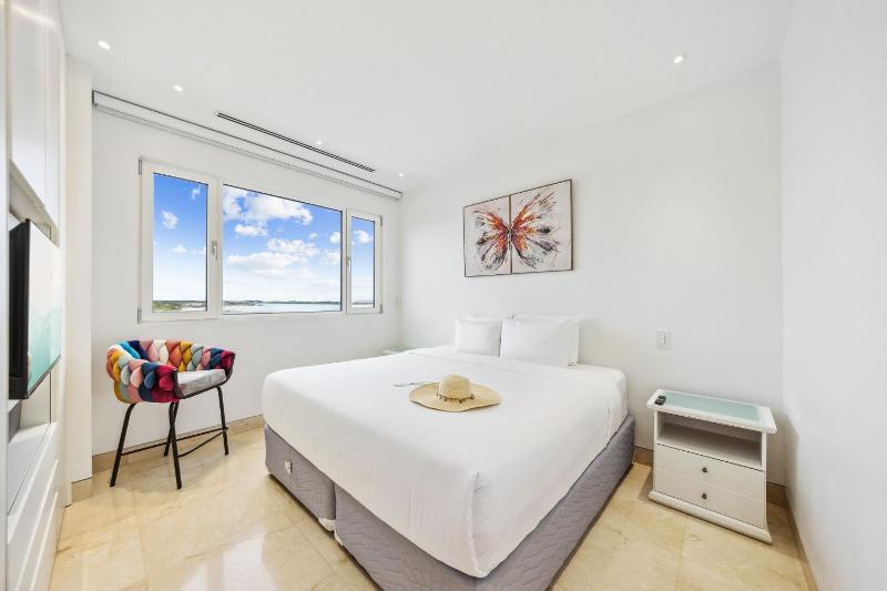 2 BR Oceanview Condo Coral Shell 3e - image 11