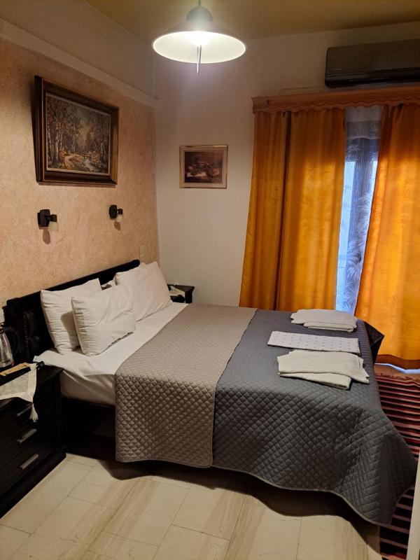 Basic Triple Room image 4