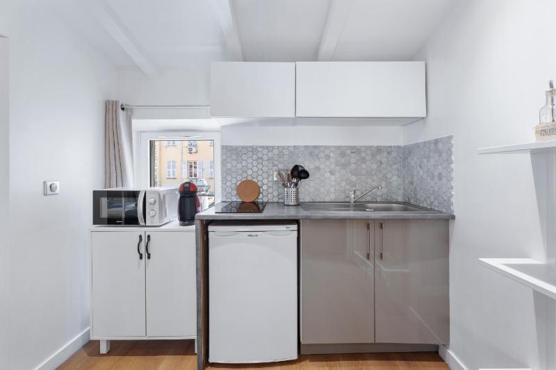Nice Renting - 6B FRANCE - Massena beach design AC quiet center wifi - image 10