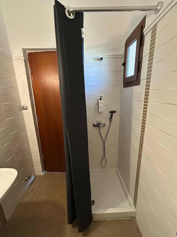Budget Triple Room image 2
