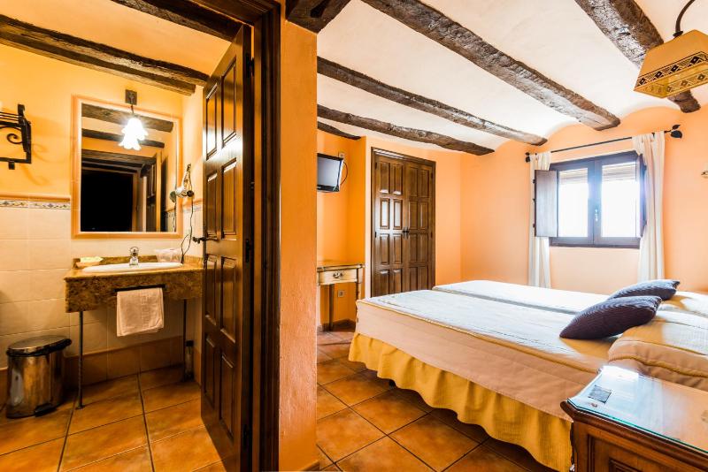 Double or Twin Room image 1