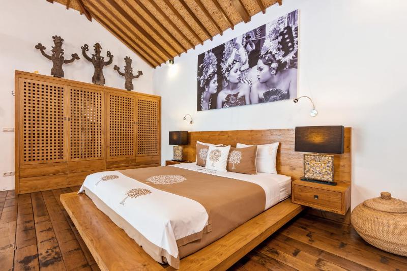 Villa Shantika by Villa Finder - image 45