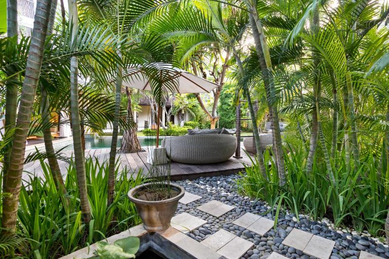 Villa Shantika by Villa Finder - image 22
