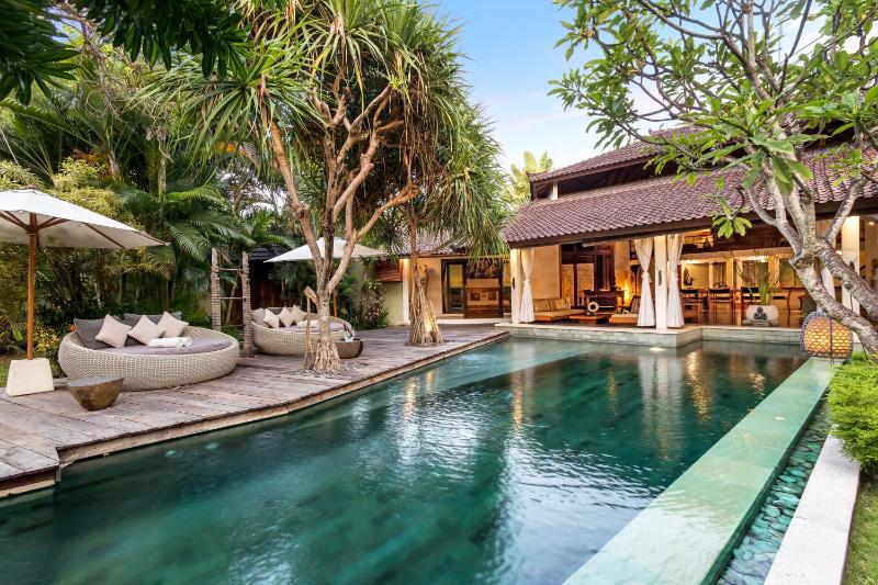 Villa Shantika by Villa Finder - image 47