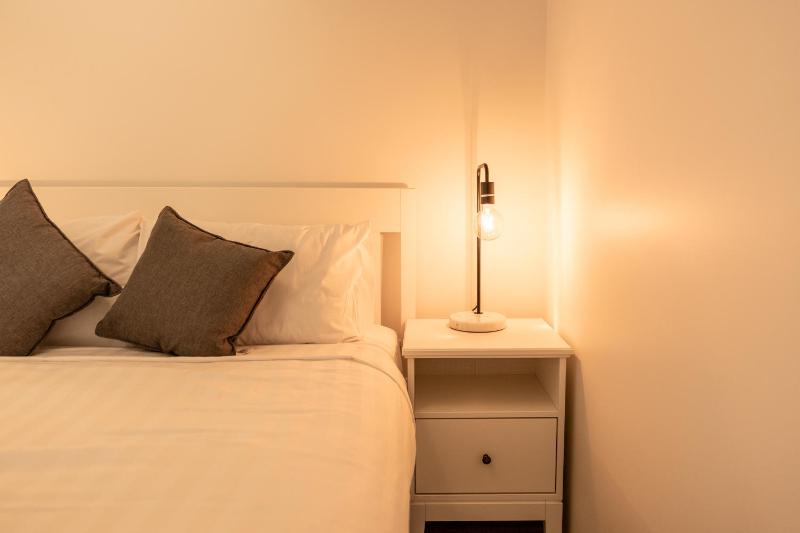 The Laneway Central CBD Hideaway on Little Collins - image 8