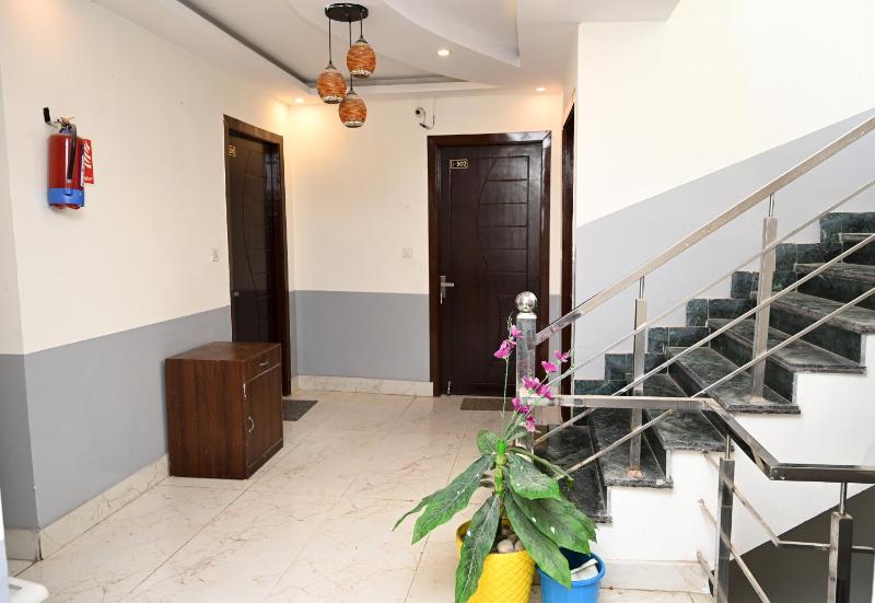 Hotel Vrindavan Hari - image 6
