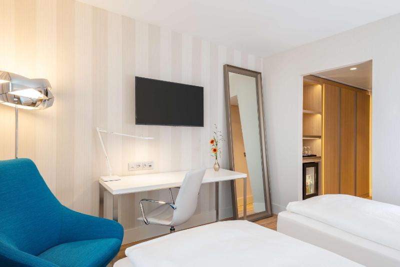 Standard Double or Twin Room image 1