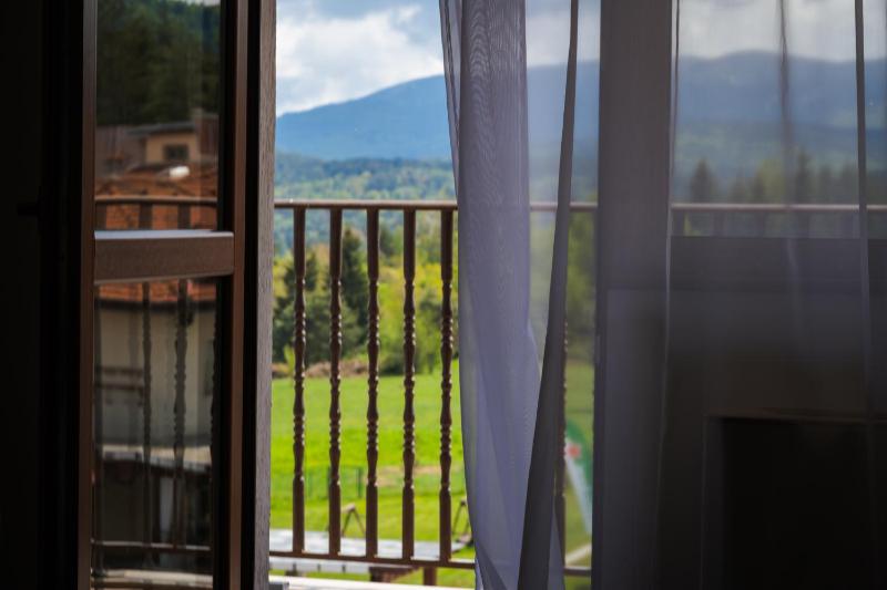 Double or Twin Room with Balcony image 4