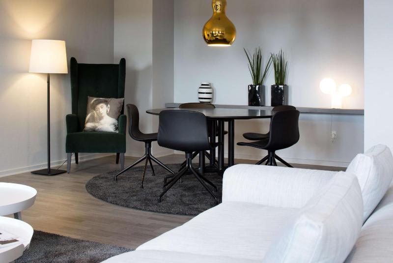Deluxe Suite image 4
