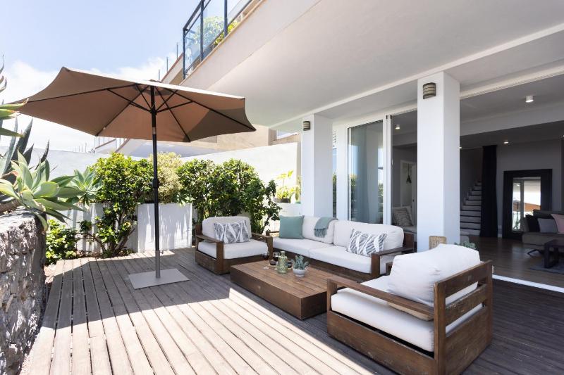 Casa Uamisun with seaview & pool - image 16