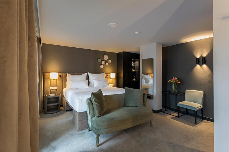 Deluxe Double Room image 1