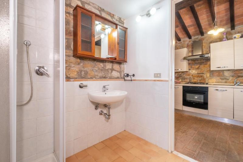 One-bedroom Loft Apartment  image 3