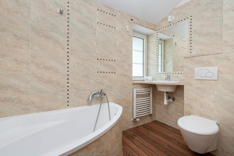Villa Lana 6 bedrooms with Parking and Terrace near the Beach in Sopot by Noclegi Renters - image 33