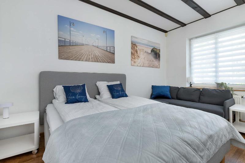 Villa Lana 6 bedrooms with Parking and Terrace near the Beach in Sopot by Noclegi Renters - image 38
