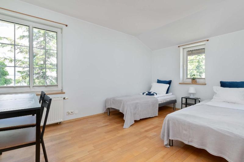 Villa Lana 6 bedrooms with Parking and Terrace near the Beach in Sopot by Noclegi Renters - image 48