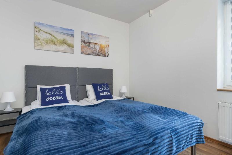 Villa Lana 6 bedrooms with Parking and Terrace near the Beach in Sopot by Noclegi Renters - image 9