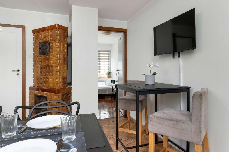 Villa Lana 6 bedrooms with Parking and Terrace near the Beach in Sopot by Noclegi Renters - image 26