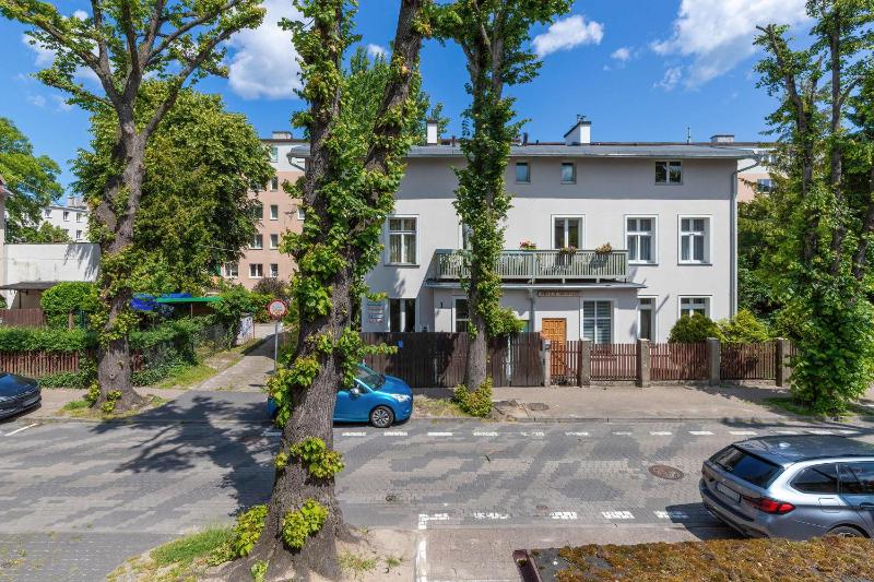 Villa Lana 6 bedrooms with Parking and Terrace near the Beach in Sopot by Noclegi Renters - image 44