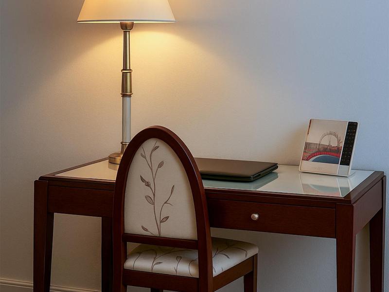 Twin Room image 4