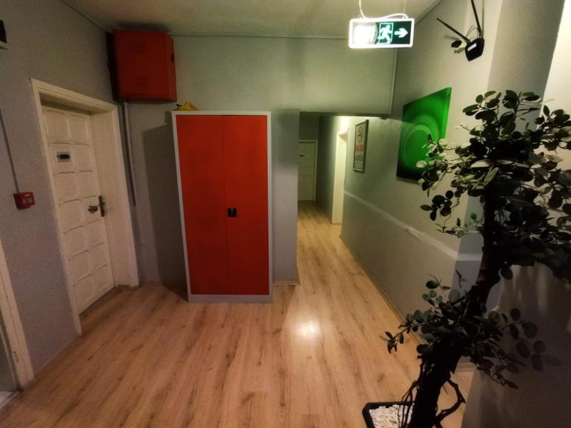 Double Room with Bathroom image 3