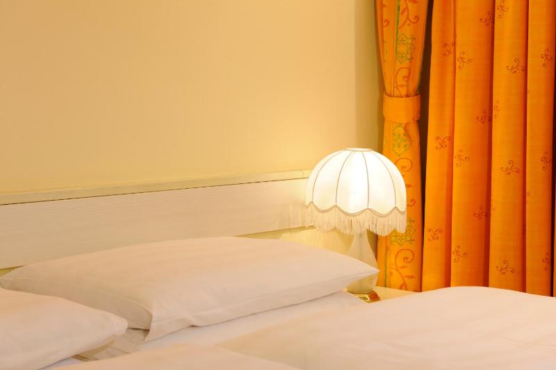 Superior Double Room image 2