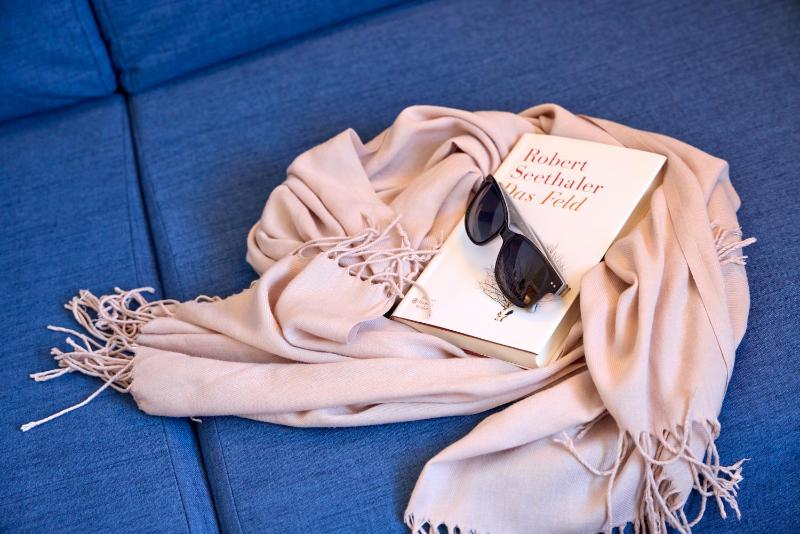 Double Room with Balcony and Sea View image 4