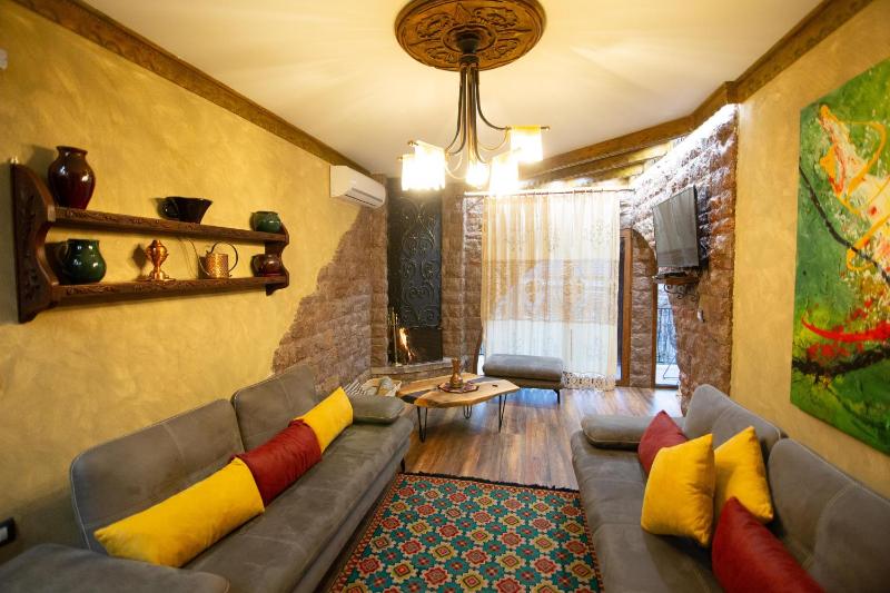 Presidential Suite image 1