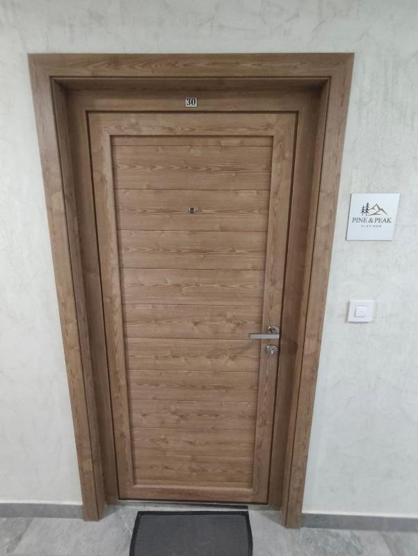 Pine & Peak Zlatibor Apartman - image 10