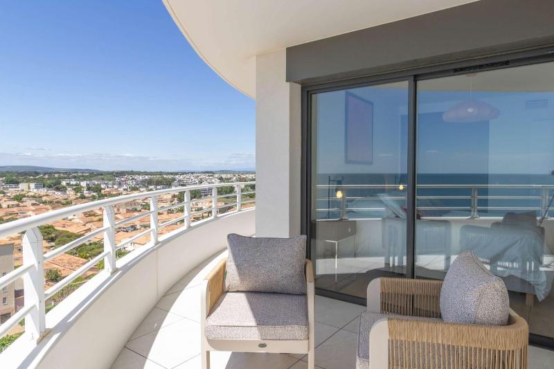 Valras-Loc Panarea Duplex avec vue mer spa - image 31