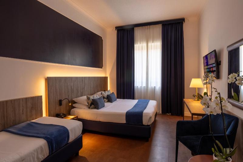 Classic Triple Room image 1