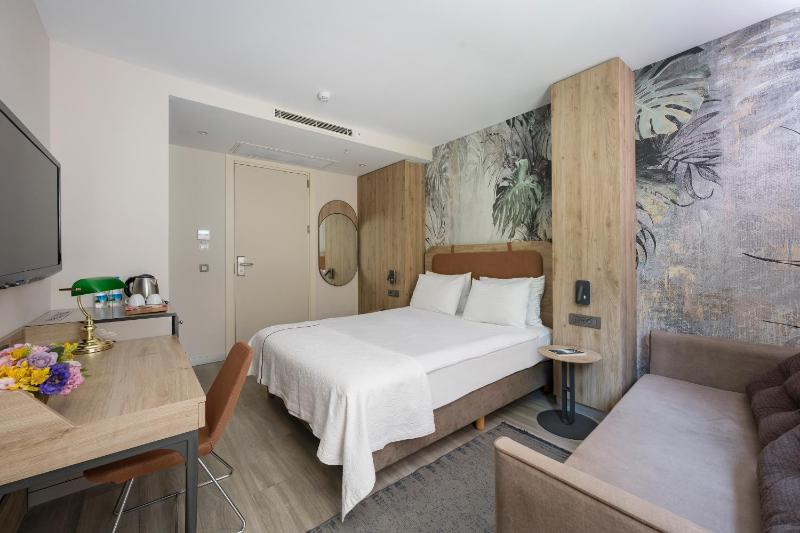 Standard Suite image 2