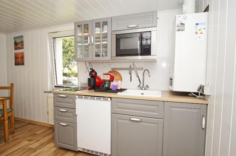 Ferienhus Baabe - Ferienhaus mit gratis Nutzung vom AHOI Erlebnisbad und Sauna in Sellin - image 13