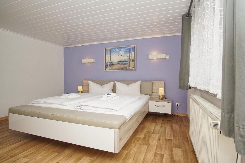 Ferienhus Baabe - Ferienhaus mit gratis Nutzung vom AHOI Erlebnisbad und Sauna in Sellin - image 9