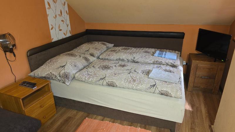 Quadruple Room with Balcony image 1