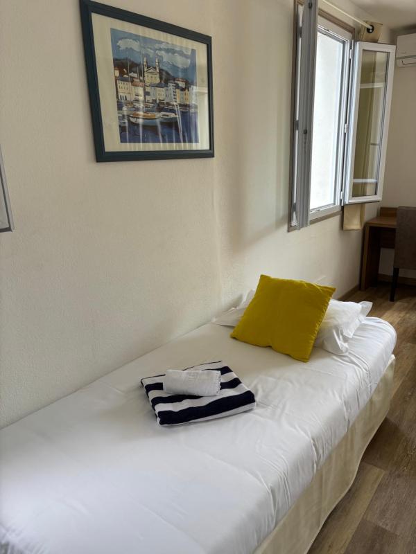 Triple Room with Sea View image 3