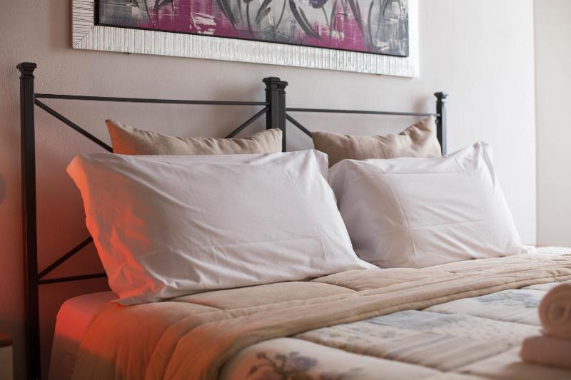 Deluxe Triple Room image 4