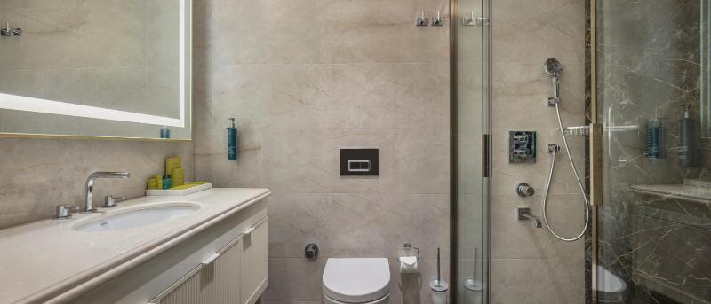 Double Room with Two Double Beds image 4