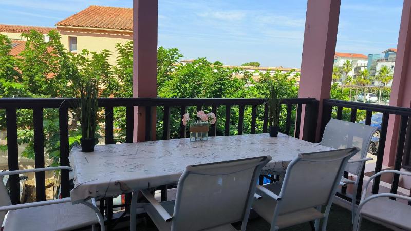 Appartement moderne climatise et pret pour vos vacances - image 1