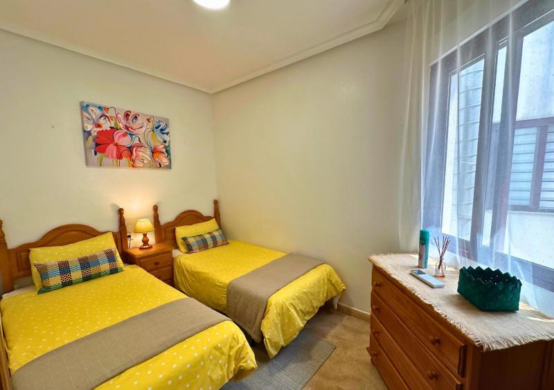 RG78: Penthouse Downtown Torrevieja - image 27