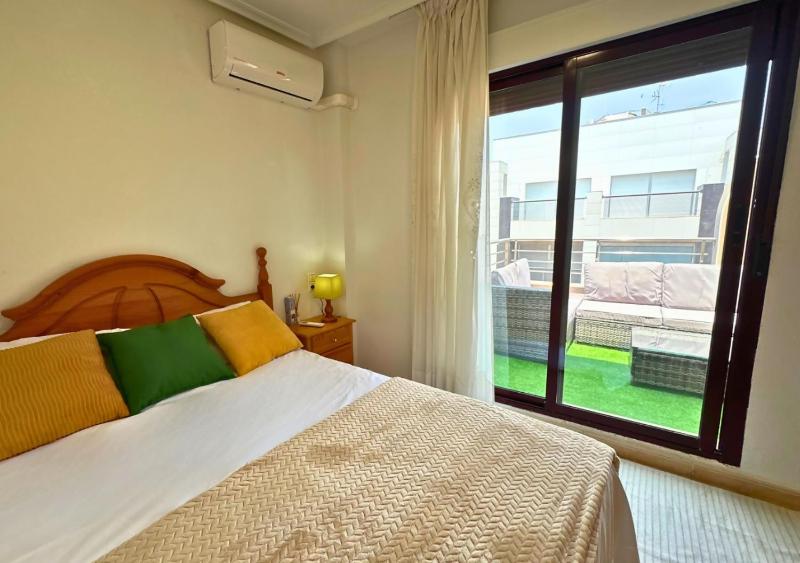 RG78: Penthouse Downtown Torrevieja - image 32