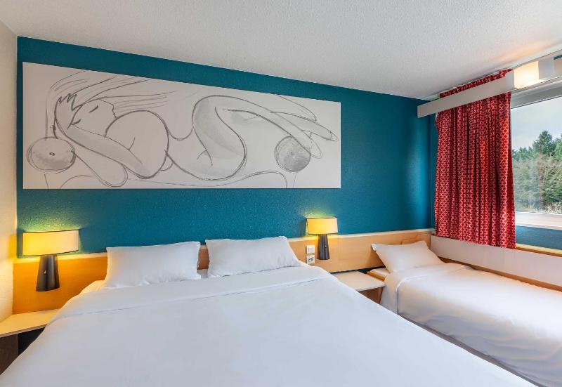 Triple Room image 2