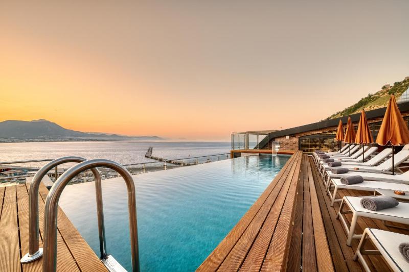 Numa Port Hotel - image 1