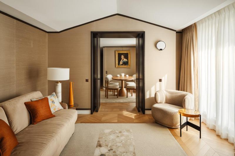 Marquis Suite image 4