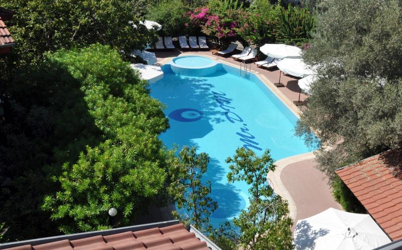 Standard Apartment (1-2 Adults) image 3