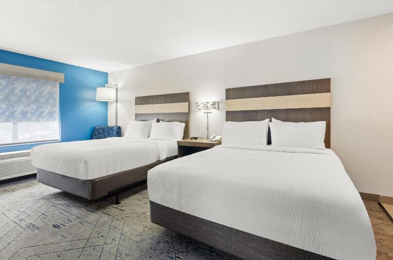 One-Bedroom Queen Suite - Non-Smoking image 1