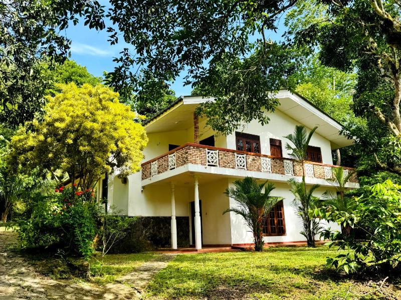 Marisol Villa - image 21
